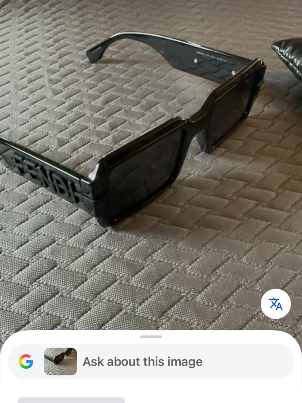 Fendi Glossy Black Rectangular Sunglasses Temple Detail - Picture 5 of 7